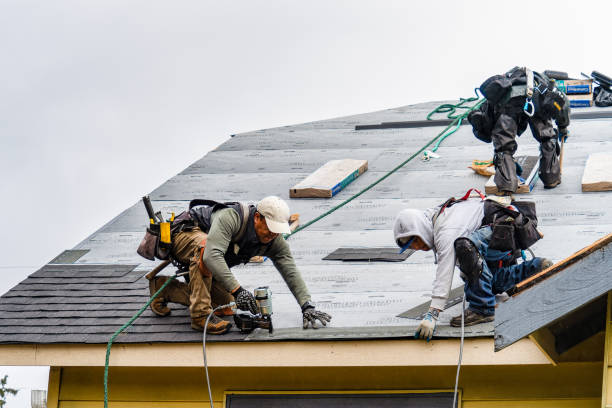 Professional Gutter Installation technician working in Verona, OH